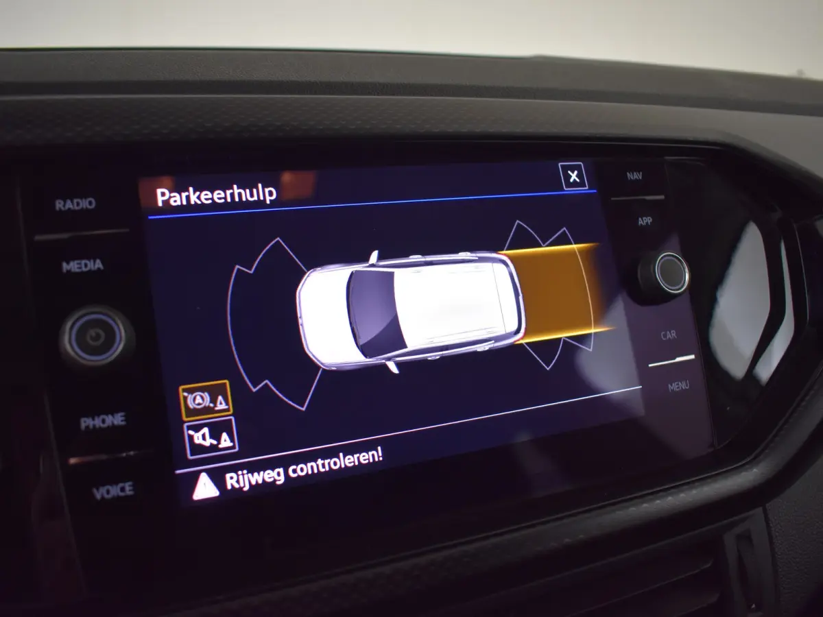 1.0 TSI Life 95Pk | Cruise control adaptief | Parkeersensoren | Apple carplay Android auto | DAB | LED | 16"LMV