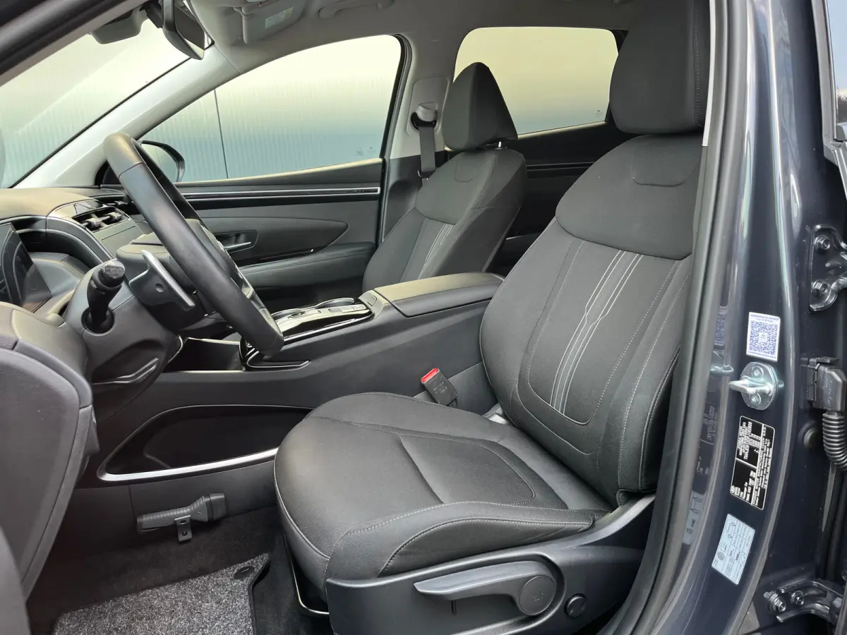 1.6 T-GDI 265pk PHEV Comfort Smart 4WD | Climate | Camera | Carplay | Keyless | Navigatie | Full - Led | Elek. Klep | Winterpakket | 19" Lichtmetaal | Krell Audio | Digitale Cockpit | Parkee