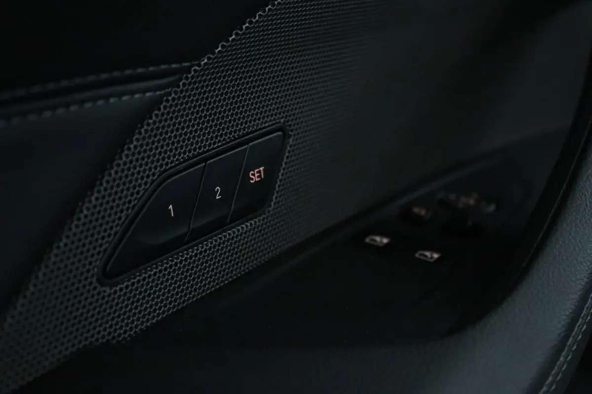 M440i xDrive High Executive M-Pro | NL-Auto | Cruise Control | Schuifdak | Harman & Kardon | Head-up | Stoel+Stuurverwarming | Keyless | Memory