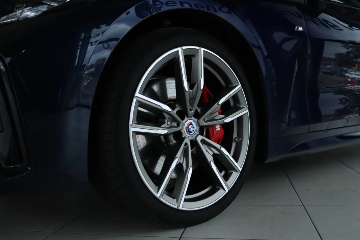 M440i xDrive High Executive M-Pro | NL-Auto | Cruise Control | Schuifdak | Harman & Kardon | Head-up | Stoel+Stuurverwarming | Keyless | Memory