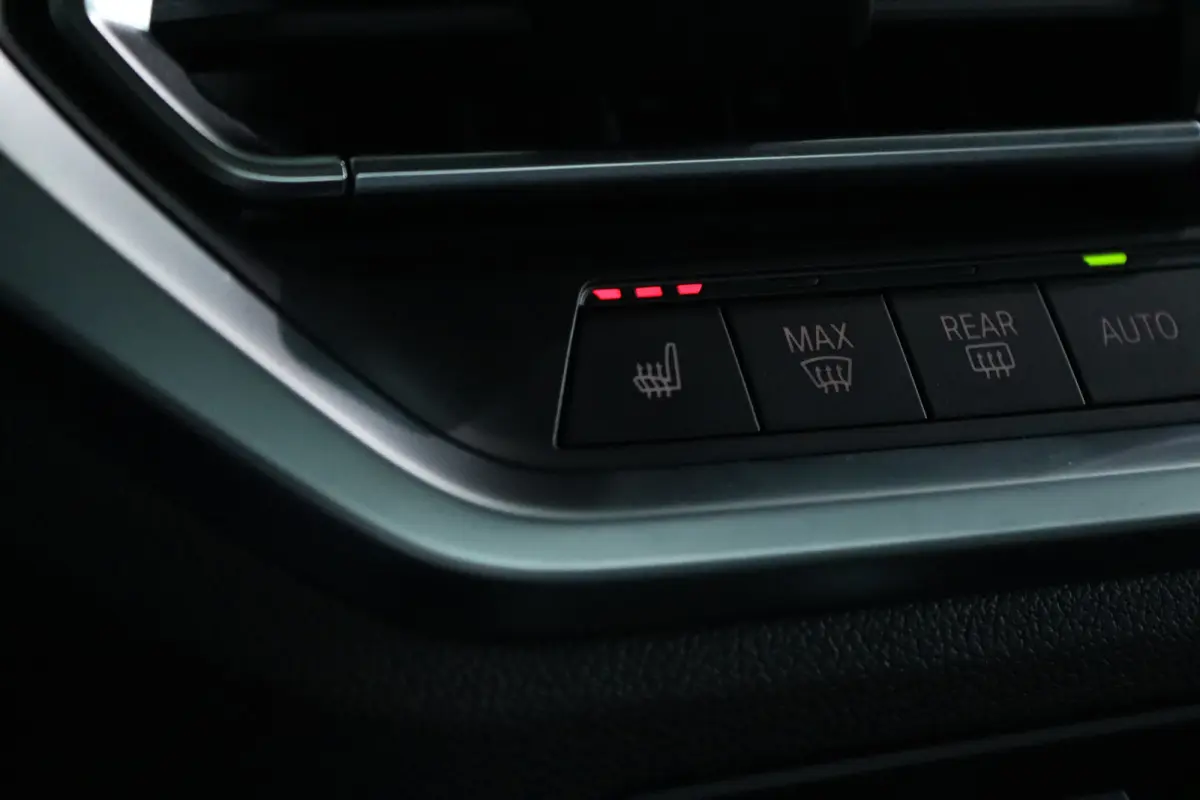 M440i xDrive High Executive M-Pro | NL-Auto | Cruise Control | Schuifdak | Harman & Kardon | Head-up | Stoel+Stuurverwarming | Keyless | Memory