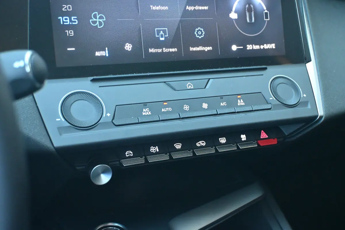 1.6 Plug-in Hybrid 180 Active Pack Business | Trekhaak | Draadloos Apple Carplay & Android Auto | Cruise Control | Parkeersensoren | !!