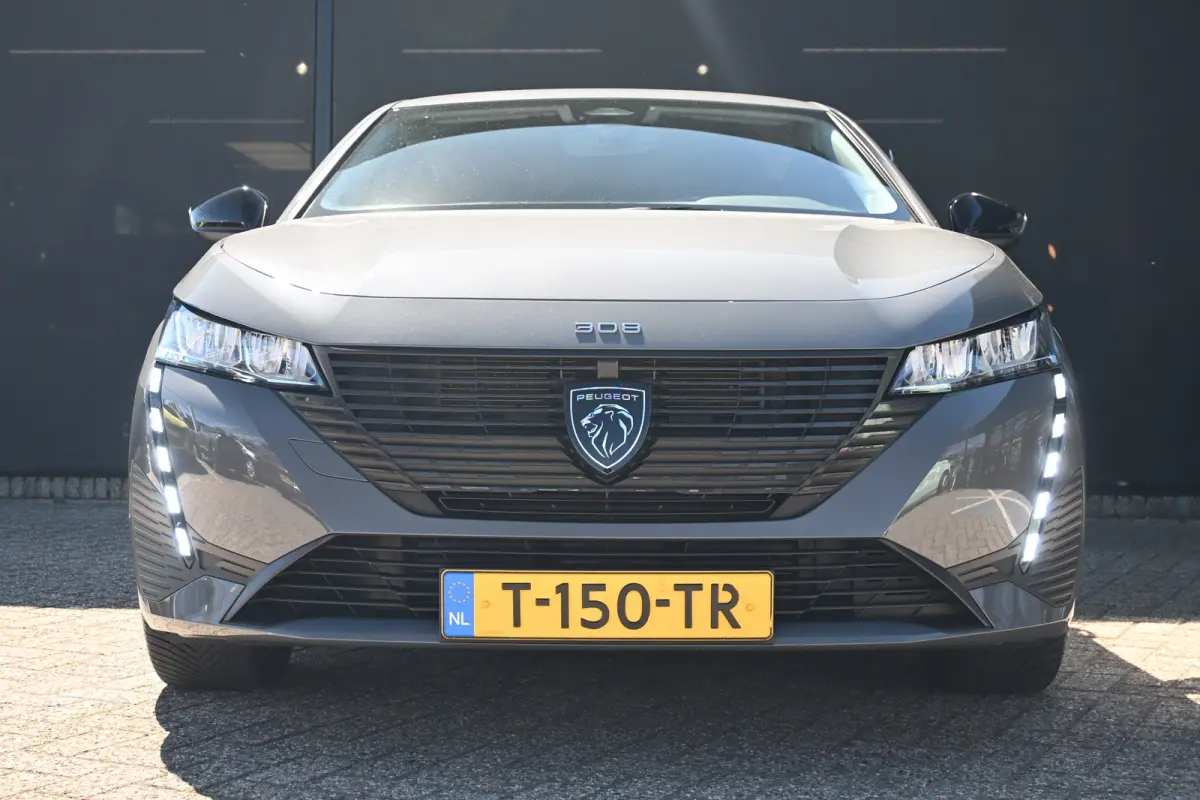 1.6 Plug-in Hybrid 180 Active Pack Business | Trekhaak | Draadloos Apple Carplay & Android Auto | Cruise Control | Parkeersensoren | !!