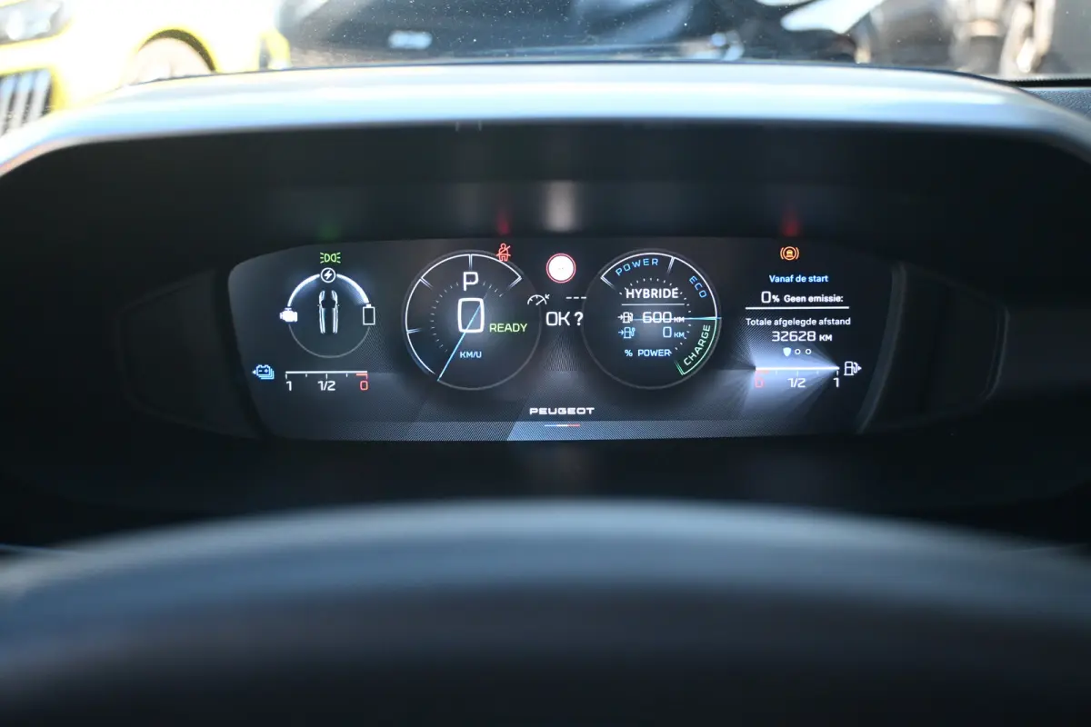 1.6 Plug-in Hybrid 180 Active Pack Business | Trekhaak | Draadloos Apple Carplay & Android Auto | Cruise Control | Parkeersensoren | !!