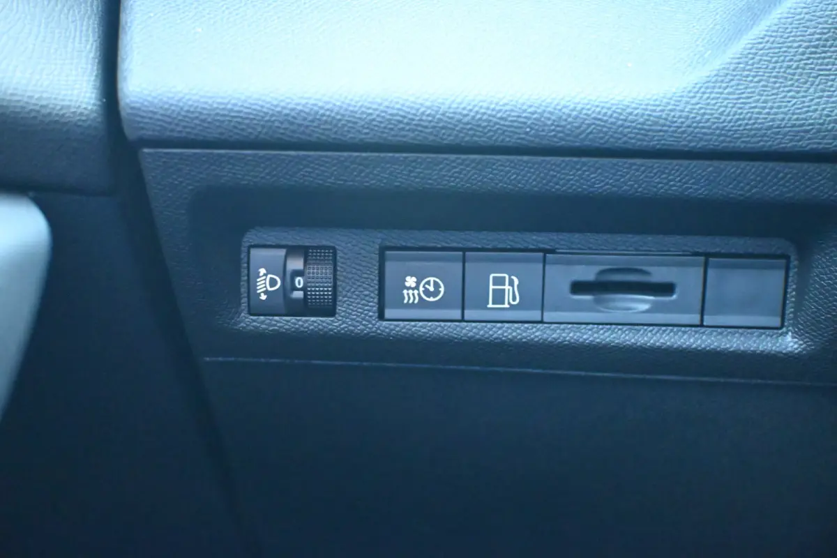 1.6 Plug-in Hybrid 180 Active Pack Business | Trekhaak | Draadloos Apple Carplay & Android Auto | Cruise Control | Parkeersensoren | !!