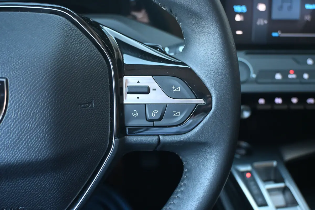 1.6 Plug-in Hybrid 180 Active Pack Business | Trekhaak | Draadloos Apple Carplay & Android Auto | Cruise Control | Parkeersensoren | !!