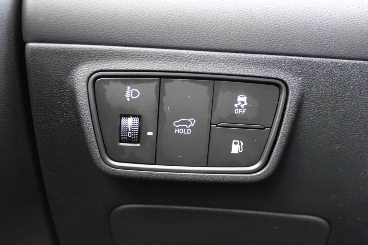 1.6 T-GDI PHEV Comfort Smart 4WD | DAB ontvanger | Achteruitrijcamera | | Achterbank in delen neerklapbaar | Achteruitrijcamera | Airco (automatisch)