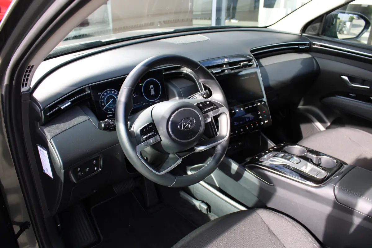 1.6 T-GDI PHEV Comfort Smart 4WD | DAB ontvanger | Achteruitrijcamera | | Achterbank in delen neerklapbaar | Achteruitrijcamera | Airco (automatisch)