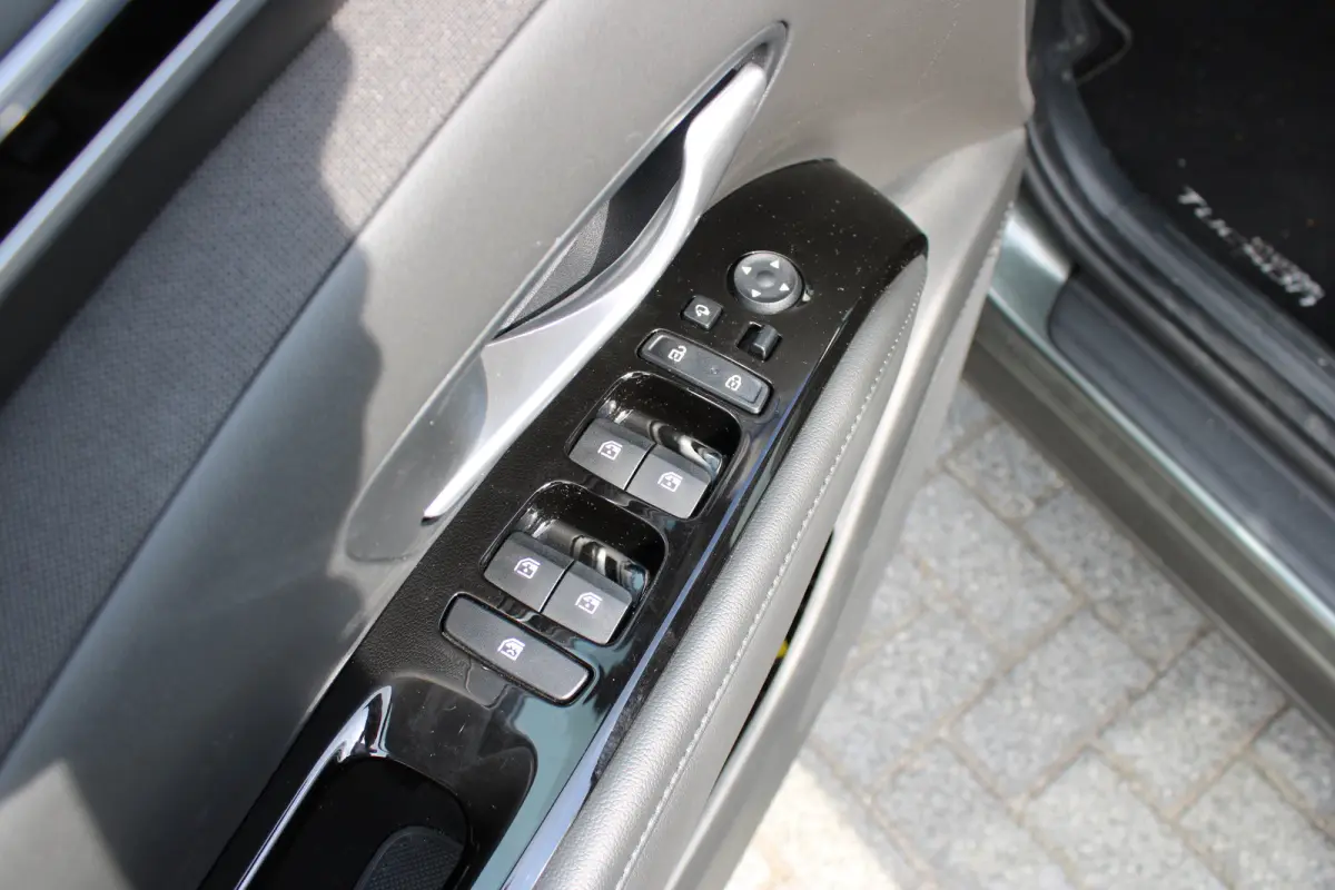 1.6 T-GDI PHEV Comfort Smart 4WD | Stoelverwarming voor| Stuurwielverwarmig | Navigatie | Climate Control | Achteruitrijcamera | Airco (automatisch) | Apple Carplay/Android Auto|telefooninte