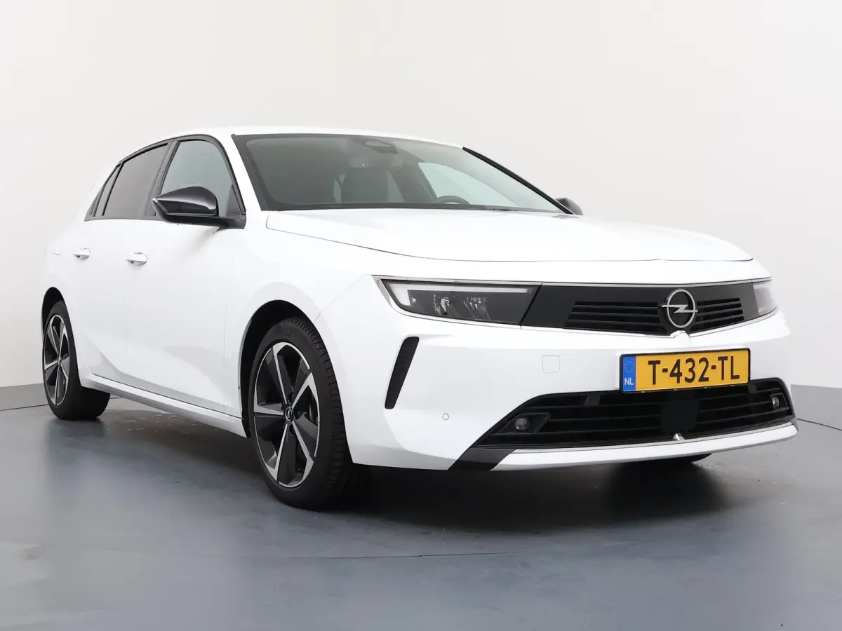 1.6 Turbo Plug-in Hybrid 180pk | 98% SOH | Apple Carplay/ Android Auto | | Adaptieve Cruise Control | Adaptive cruise control | Airco (automatisch)