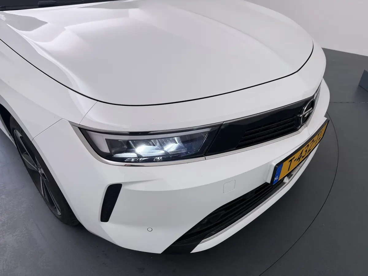 1.6 Turbo Plug-in Hybrid 180pk | 98% SOH | Apple Carplay/ Android Auto | | Adaptieve Cruise Control | Adaptive cruise control | Airco (automatisch)