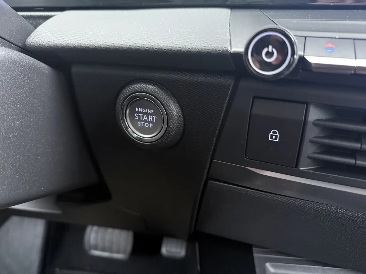 1.6 Turbo Plug-in Hybrid 180pk | 98% SOH | Apple Carplay/ Android Auto | | Adaptieve Cruise Control | Adaptive cruise control | Airco (automatisch)