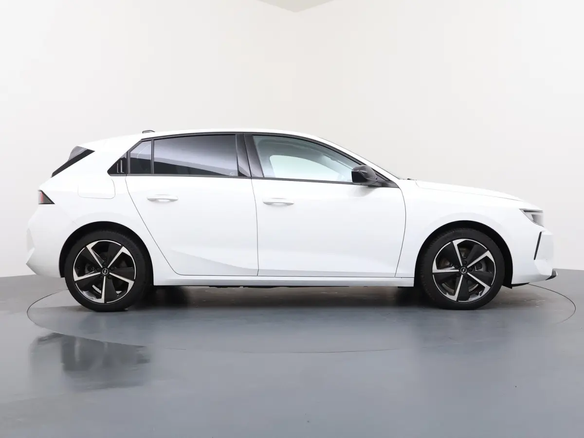 1.6 Turbo Plug-in Hybrid 180pk | 98% SOH | Apple Carplay/ Android Auto | | Adaptieve Cruise Control | Adaptive cruise control | Airco (automatisch)