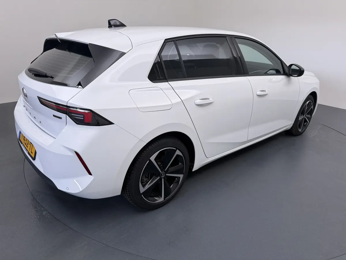1.6 Turbo Plug-in Hybrid 180pk | 98% SOH | Apple Carplay/ Android Auto | | Adaptieve Cruise Control | Adaptive cruise control | Airco (automatisch)