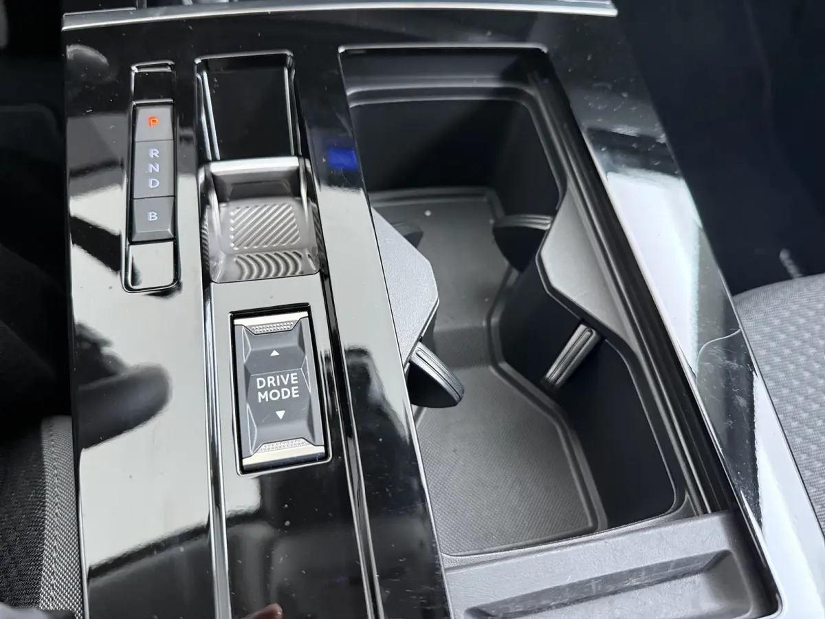 1.6 Turbo Plug-in Hybrid 180pk | 98% SOH | Apple Carplay/ Android Auto | | Adaptieve Cruise Control | Adaptive cruise control | Airco (automatisch)