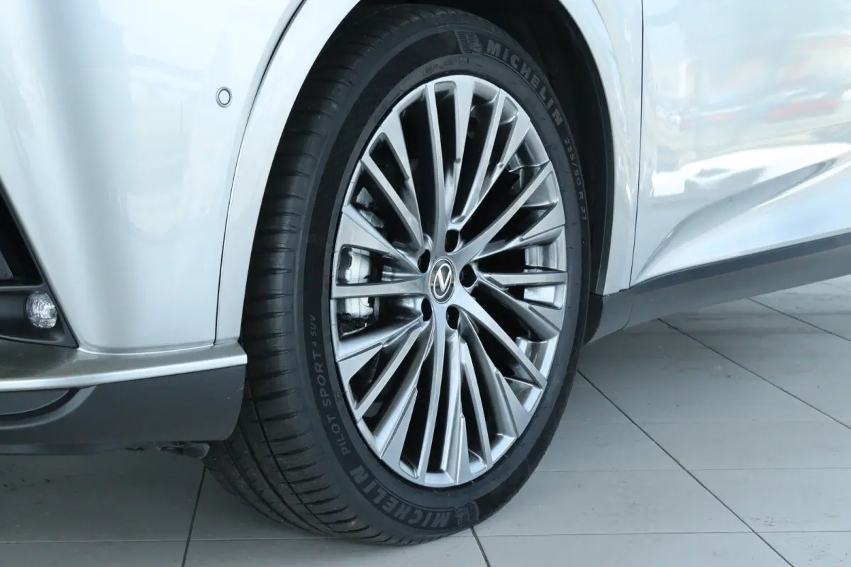 450h+ Plug-in Hybrid President Line ''OP AFSRPAAK'' | Adapt. Cruise | Schuifdak | Memory | HUD | Stoelventilatie | 360 Camera | Mark Levinson | Keyless