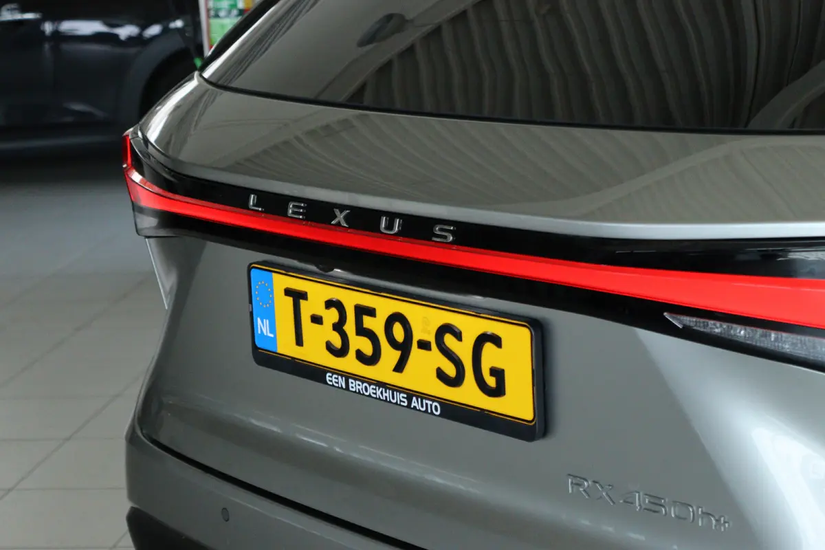 450h+ Plug-in Hybrid President Line ''OP AFSRPAAK'' | Adapt. Cruise | Schuifdak | Memory | HUD | Stoelventilatie | 360 Camera | Mark Levinson | Keyless