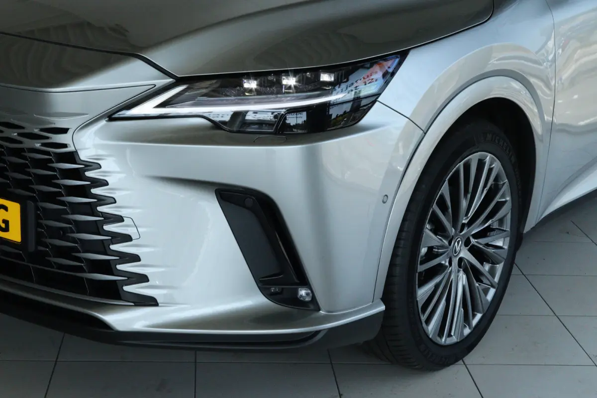 450h+ Plug-in Hybrid President Line ''OP AFSRPAAK'' | Adapt. Cruise | Schuifdak | Memory | HUD | Stoelventilatie | 360 Camera | Mark Levinson | Keyless