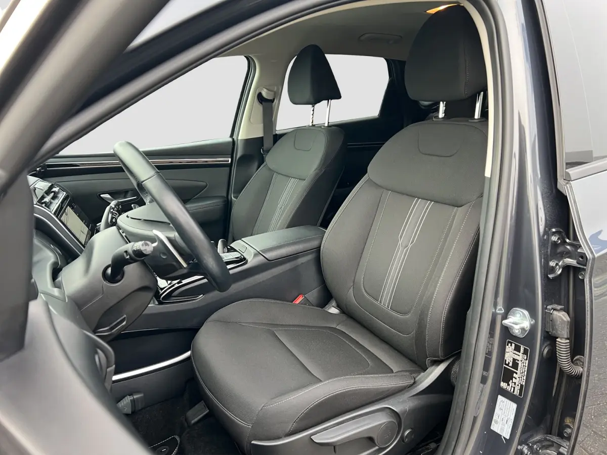 1.6 T-GDI 265pk PHEV Comfort Smart 4WD | Climate | Camera | Carplay | Keyless | Navigatie | Full - Led | Elek. Klep | Winterpakket | 19" Lichtmetaal | Krell Audio | Digitale Cockpit | Parkee