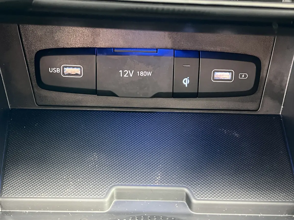 1.6 T-GDI 265pk PHEV Comfort Smart 4WD | Climate | Camera | Carplay | Keyless | Navigatie | Full - Led | Elek. Klep | Winterpakket | 19" Lichtmetaal | Krell Audio | Digitale Cockpit | Parkee