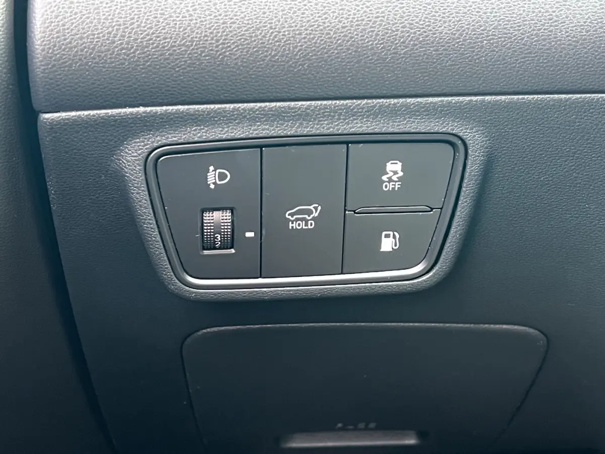 1.6 T-GDI 265pk PHEV Comfort Smart 4WD | Climate | Camera | Carplay | Keyless | Navigatie | Full - Led | Elek. Klep | Winterpakket | 19" Lichtmetaal | Krell Audio | Digitale Cockpit | Parkee