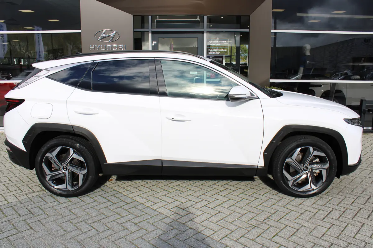1.6 T-GDI PHEV Comfort Smart 4WD | DAB ontvanger | Achteruitrijcamera | Adaptive cruise control | Lane Assist | Stoel verwarming | | Achterbank in delen neerklapbaar | Achteruitrijcamera | A