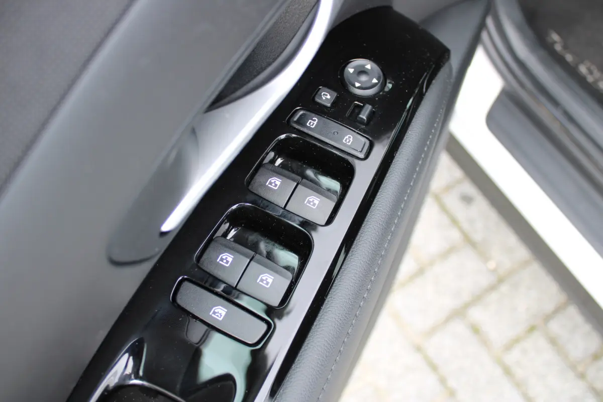 1.6 T-GDI PHEV Comfort Smart 4WD | DAB ontvanger | Achteruitrijcamera | Adaptive cruise control | Lane Assist | Stoel verwarming | | Achterbank in delen neerklapbaar | Achteruitrijcamera | A