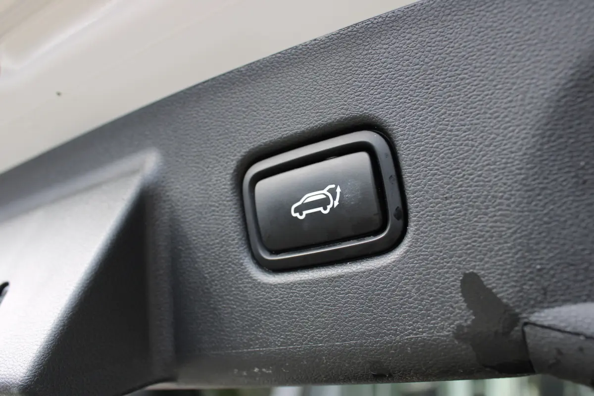 1.6 T-GDI PHEV Comfort Smart 4WD | DAB ontvanger | Achteruitrijcamera | Adaptive cruise control | Lane Assist | Stoel verwarming | | Achterbank in delen neerklapbaar | Achteruitrijcamera | A