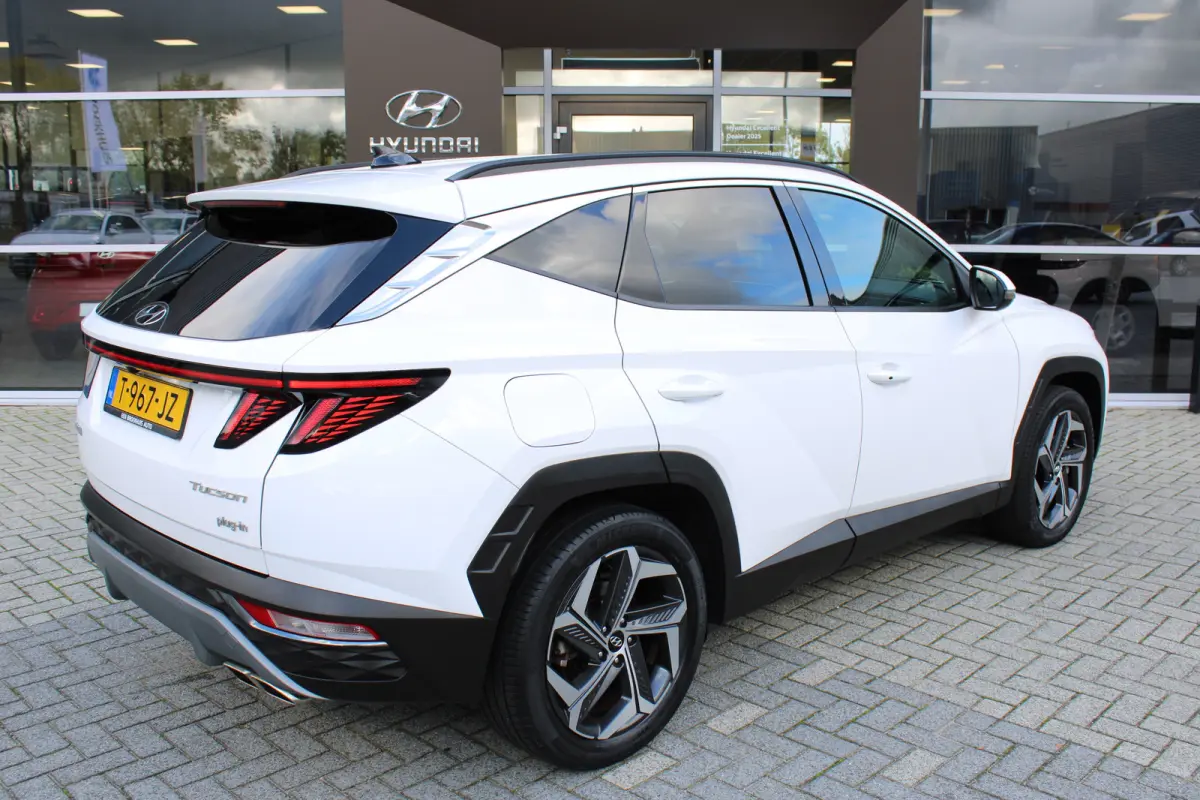 1.6 T-GDI PHEV Comfort Smart 4WD | DAB ontvanger | Achteruitrijcamera | Adaptive cruise control | Lane Assist | Stoel verwarming | | Achterbank in delen neerklapbaar | Achteruitrijcamera | A