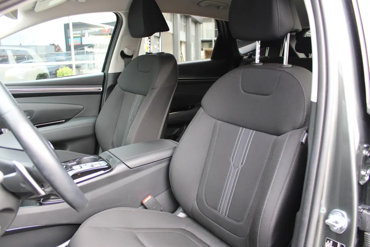 1.6 T-GDI PHEV Comfort Smart 4WD | DAB ontvanger | Achteruitrijcamera | Adaptive cruise control | Lane Assist | Stoel verwarming | | Achterbank in delen neerklapbaar | Achteruitrijcamera | A