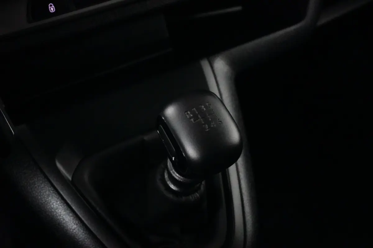 L3 Dubbel Cabine Basis | Achteruitrijcamera | Apple Carplay/Android Auto|telefoonintegratie premium | Cruise control