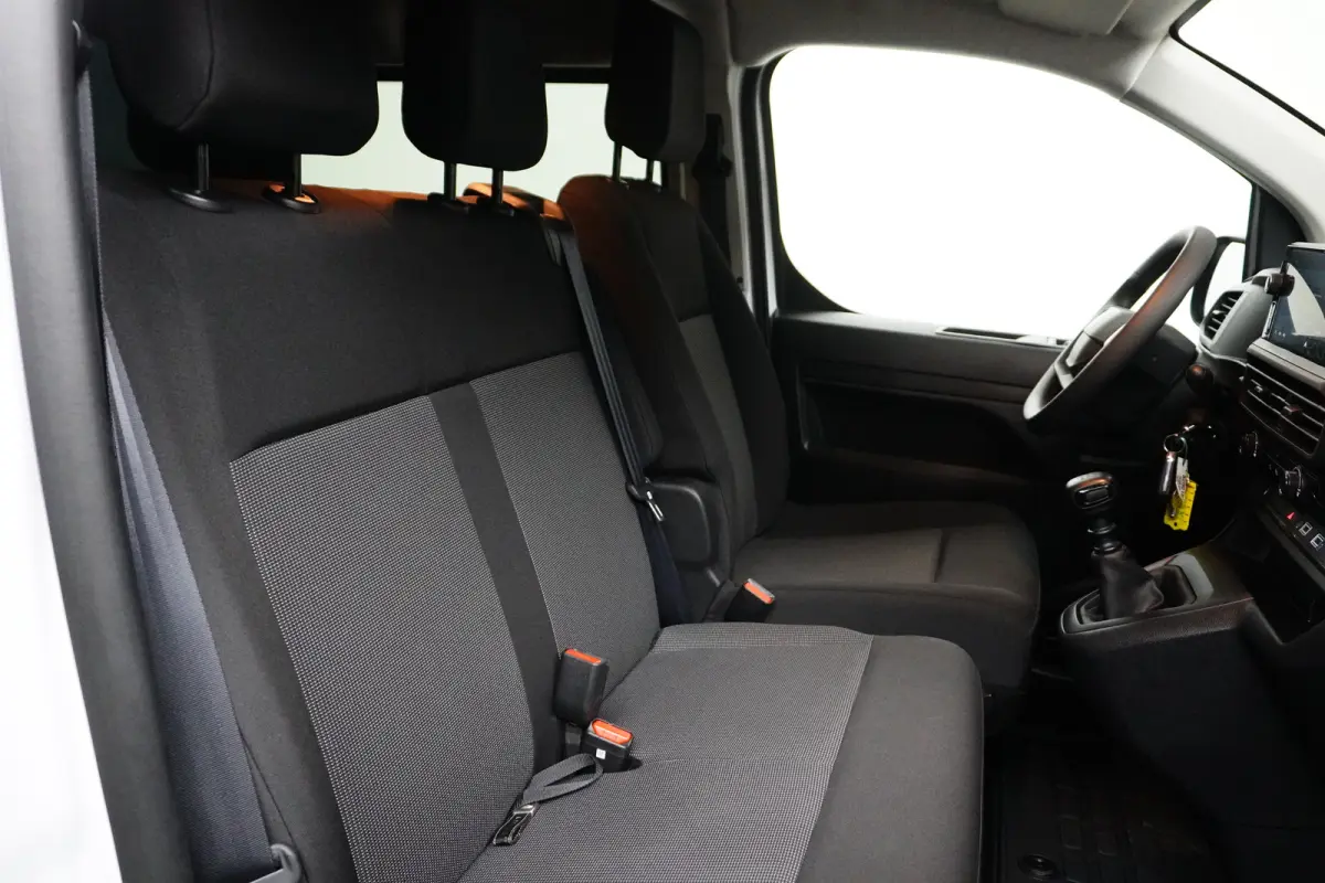 L3 Dubbel Cabine Basis | Achteruitrijcamera | Apple Carplay/Android Auto|telefoonintegratie premium | Cruise control