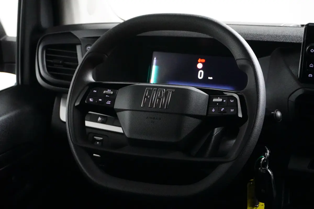 L3 Dubbel Cabine Basis | Achteruitrijcamera | Apple Carplay/Android Auto|telefoonintegratie premium | Cruise control