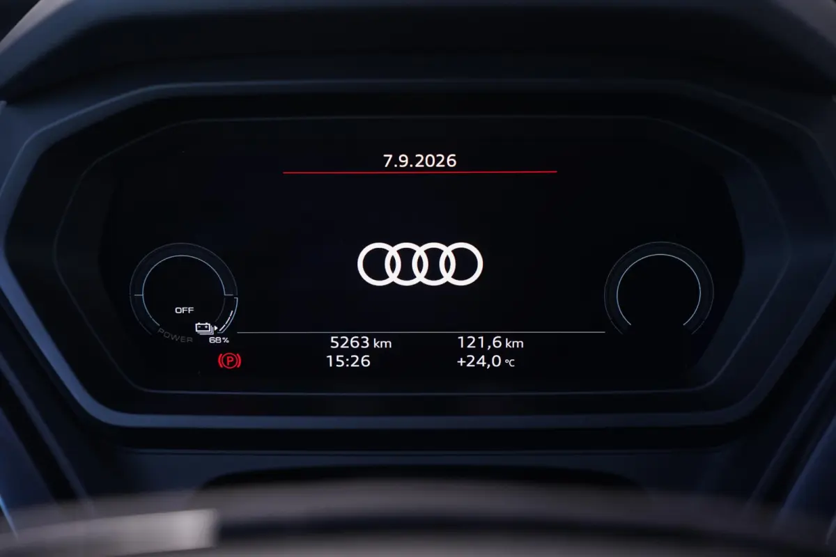 45 quattro S Edition Competition 82 kWh SOH 100% NAP 1e Eigenaar Apple Carplay Navi ACC Voorstoelen verwarmd Privacy Glass