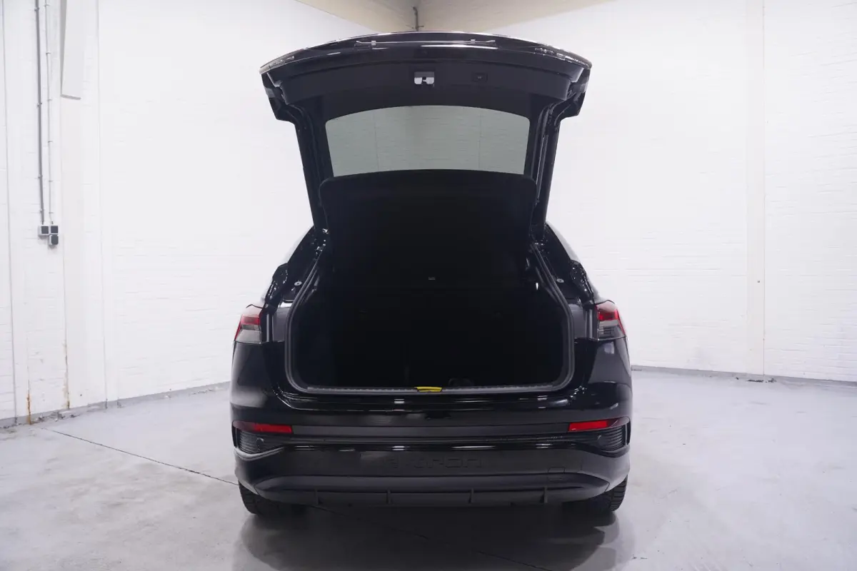 45 quattro S Edition Competition 82 kWh SOH 100% NAP 1e Eigenaar Apple Carplay Navi ACC Voorstoelen verwarmd Privacy Glass