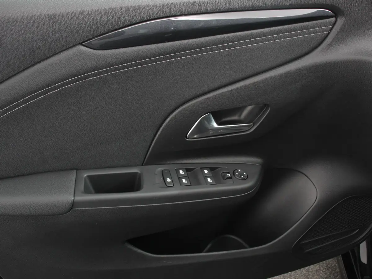 1.2 Turbo GS Navigatie Apple Carplay/Android Auto Digitale Cockpit Airco Cruise Control Lichtmetalen Velgen Dab