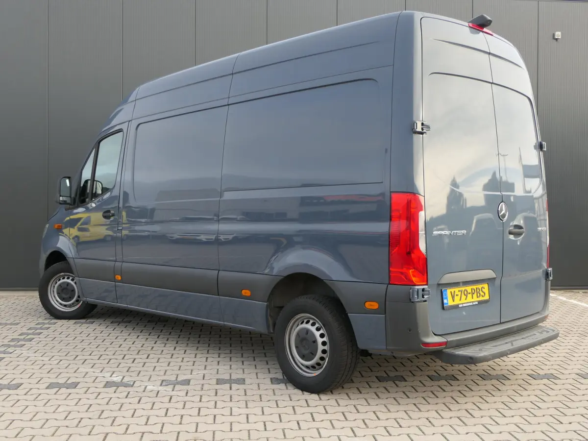315 1.9 CDI L2H2 FWD | Navigatie | Adaptive Cruise | Dodehoek Detectie | Climate Control | 360 Camera |