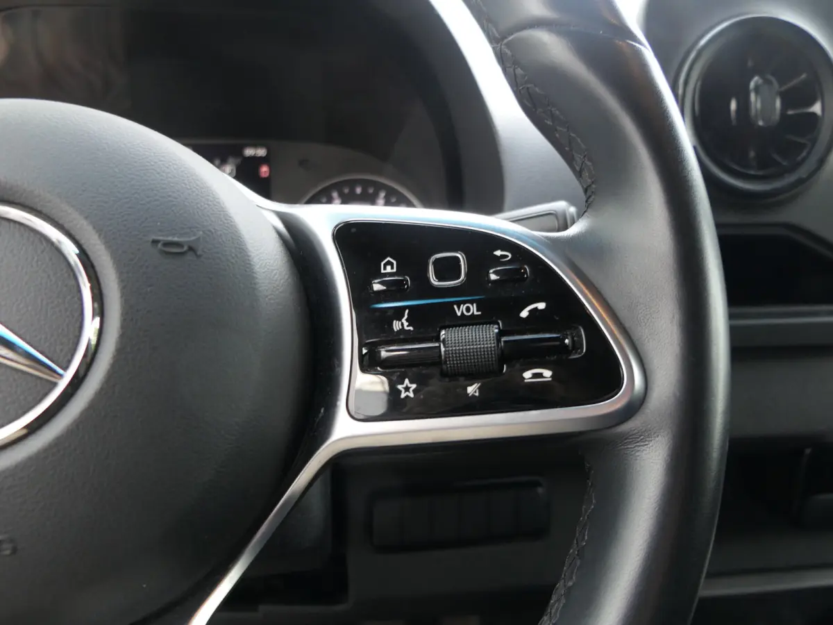 315 1.9 CDI L2H2 FWD | Navigatie | Adaptive Cruise | Dodehoek Detectie | Climate Control | 360 Camera |