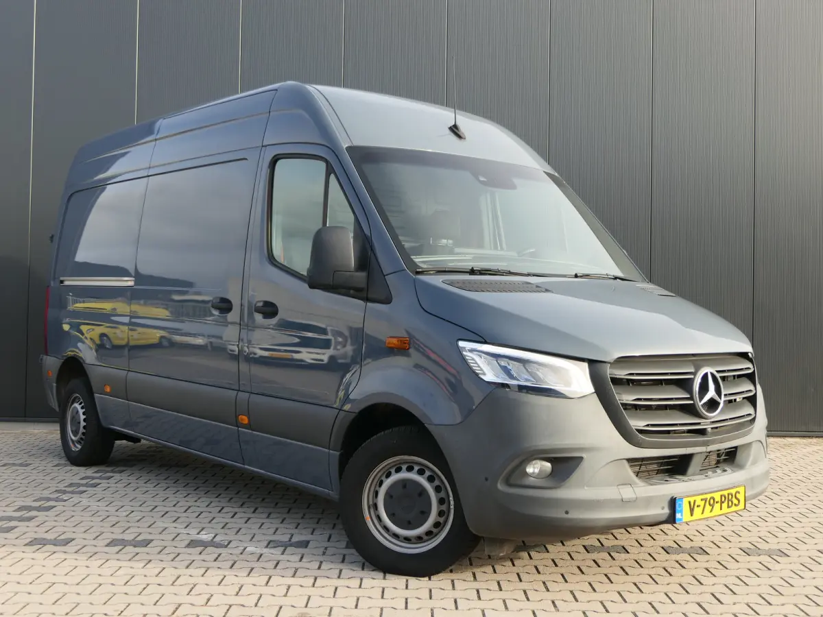 315 1.9 CDI L2H2 FWD | Navigatie | Adaptive Cruise | Dodehoek Detectie | Climate Control | 360 Camera |