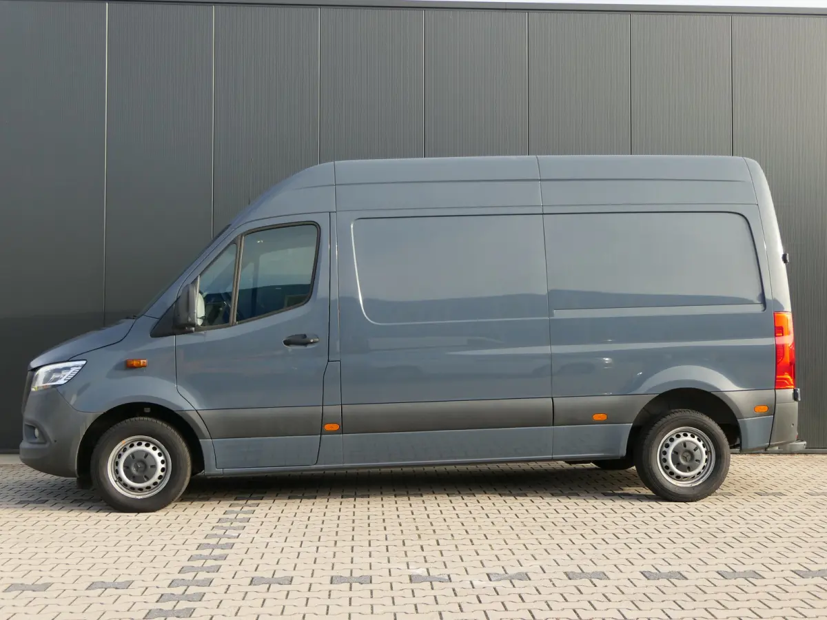 315 1.9 CDI L2H2 FWD | Navigatie | Adaptive Cruise | Dodehoek Detectie | Climate Control | 360 Camera |