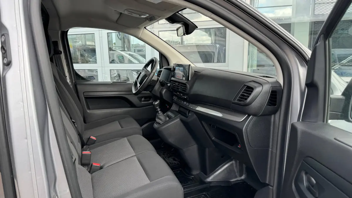 PROACE Worker 2.0 D-4D 140PK L2 Challenger | Navi | Cruise Controle | Camera | Stoel en stuurverw | Apple Carplay