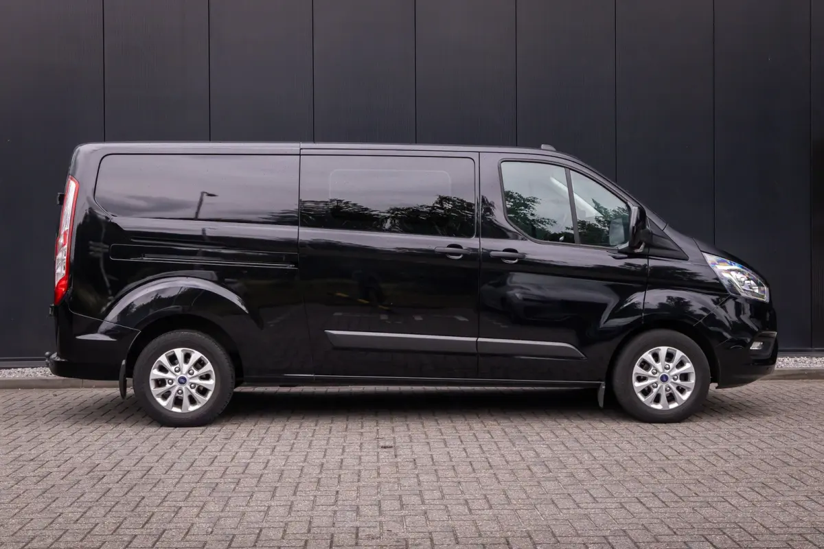 300 2.0 TDCI L2H1 Limited DC | Automaat | 6 persoons | Dealeronderhouden  | Lederen bekleding | Trekhaak