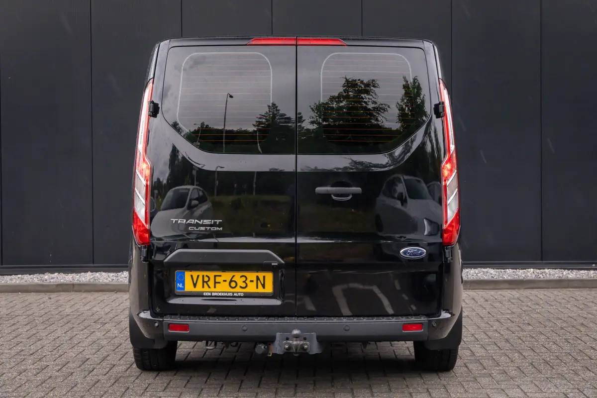 300 2.0 TDCI L2H1 Limited DC | Automaat | 6 persoons | Dealeronderhouden  | Lederen bekleding | Trekhaak
