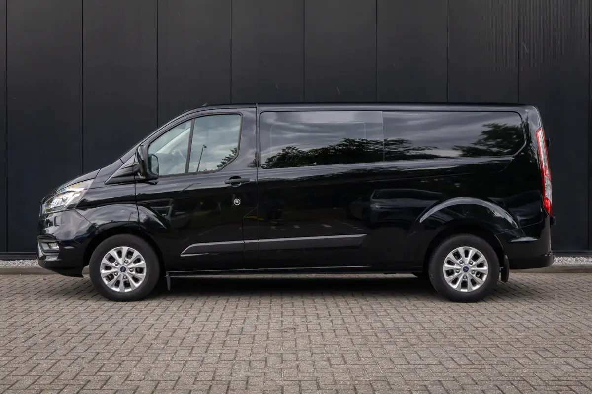 300 2.0 TDCI L2H1 Limited DC | Automaat | 6 persoons | Dealeronderhouden  | Lederen bekleding | Trekhaak