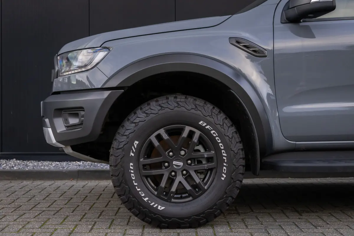 2.0 213 PK RAPTOR | Netjes Onderhouden | Camera| FOX Racing Shox Onderstel! | Trekhaak | Apple / Android Carplay | Stoelverwarming
