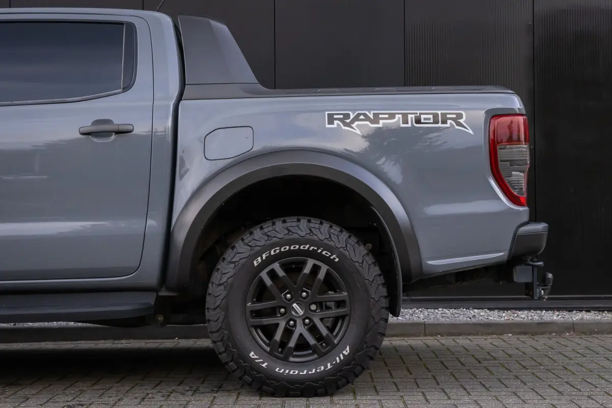 2.0 213 PK RAPTOR | Netjes Onderhouden | Camera| FOX Racing Shox Onderstel! | Trekhaak | Apple / Android Carplay | Stoelverwarming