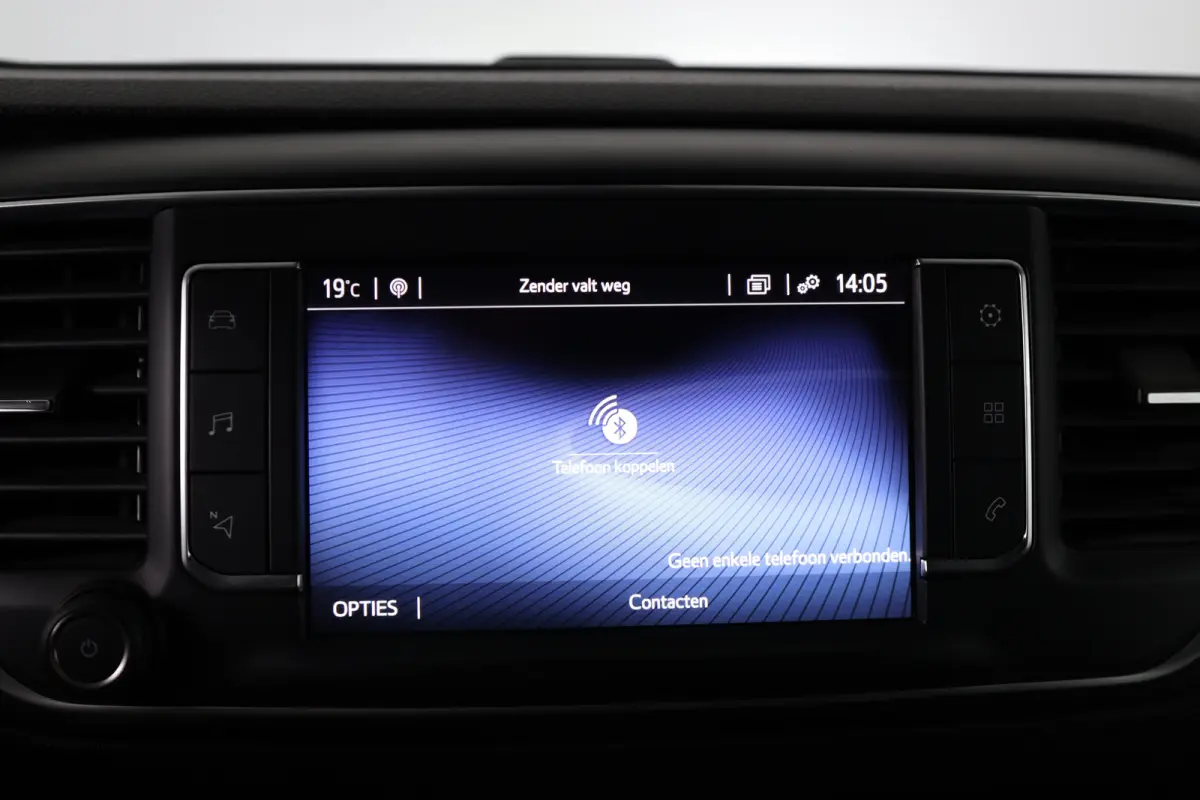 2.0 D-4D 145pk Black Line | Automaat | Trekhaak | Leder | Navigatie | Climate Controle | Apple Carplay & Android Auto |