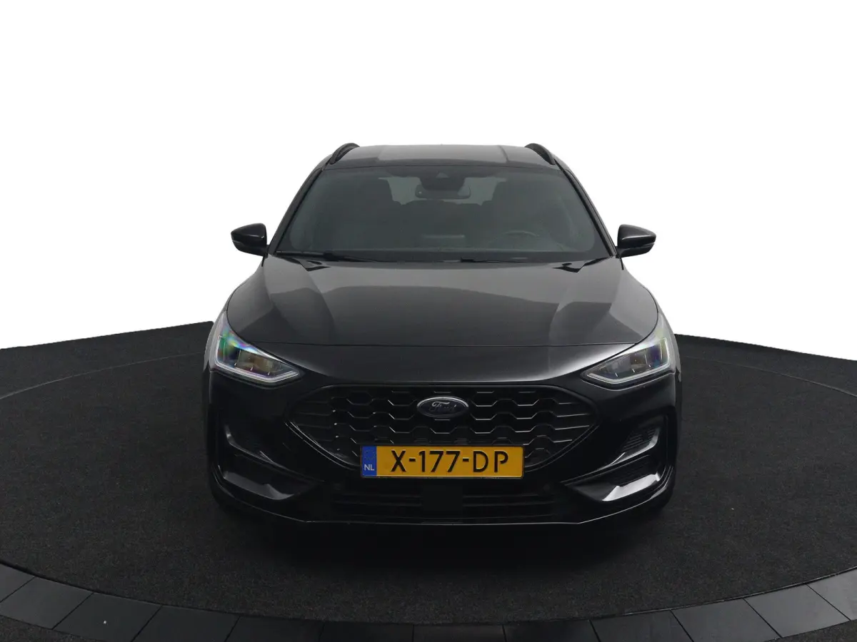 1.0 EcoBoost Hybrid ST Line | Winterpack | Camera | LED | Cruise Control | Keyless Entry/Go | DAB | CarPlay/Android Auto
