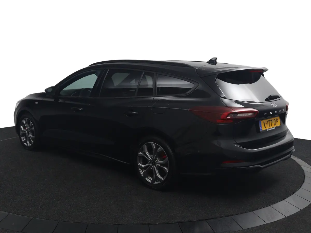 1.0 EcoBoost Hybrid ST Line | Winterpack | Camera | LED | Cruise Control | Keyless Entry/Go | DAB | CarPlay/Android Auto