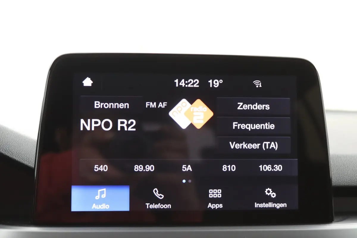 1.0 EcoBoost Hybrid ST Line | Winterpack | Camera | LED | Cruise Control | Keyless Entry/Go | DAB | CarPlay/Android Auto
